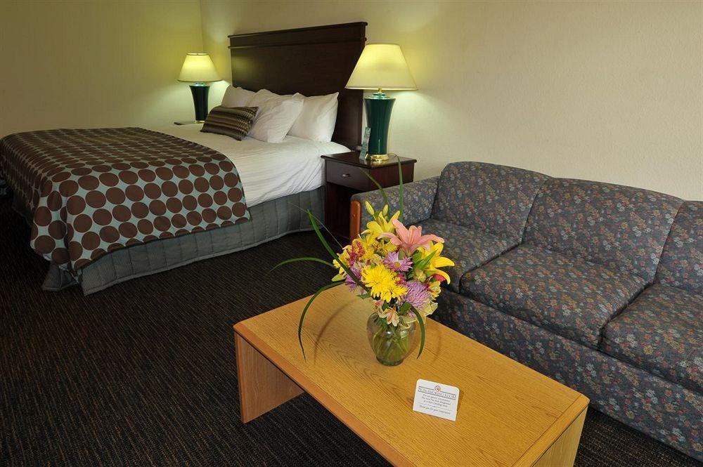 Cottonwood Suites Boise Riverside Downtown Room photo